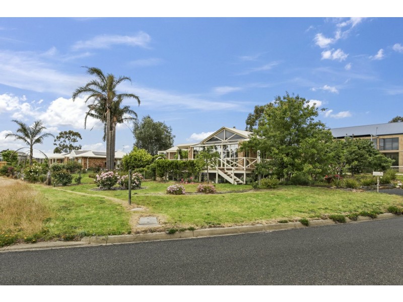 24 Meridian Way, Newlands Arm VIC 3875