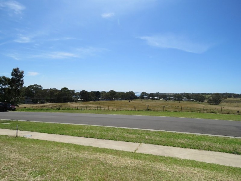 22 Tait Street, Eagle Point VIC 3878