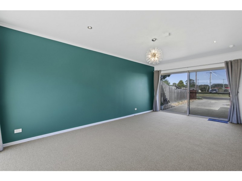 1/30 Toonalook Parade, Paynesville VIC 3880