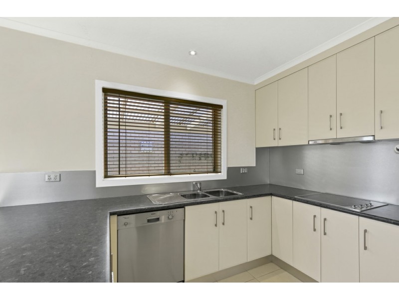 1/30 Toonalook Parade, Paynesville VIC 3880