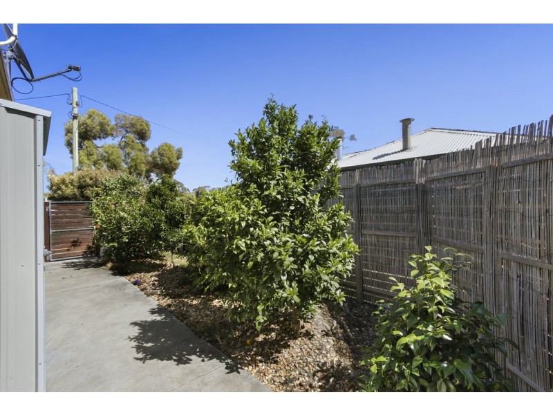 1/30 Toonalook Parade, Paynesville VIC 3880