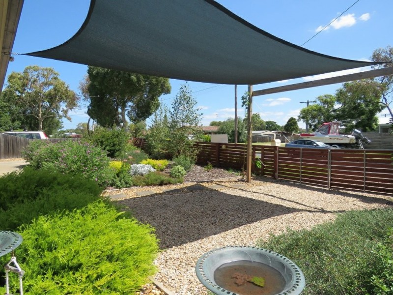 1/30 Toonalook Parade, Paynesville VIC 3880