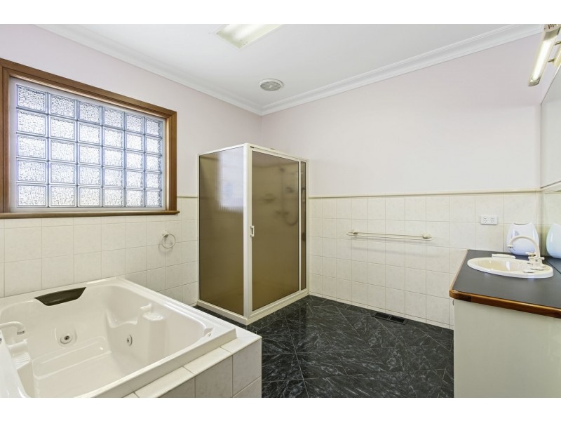 45 Simpsons Drive, Newlands Arm VIC 3875