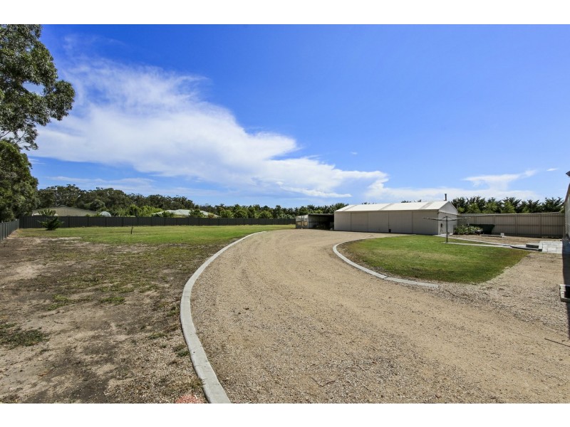 45 Simpsons Drive, Newlands Arm VIC 3875