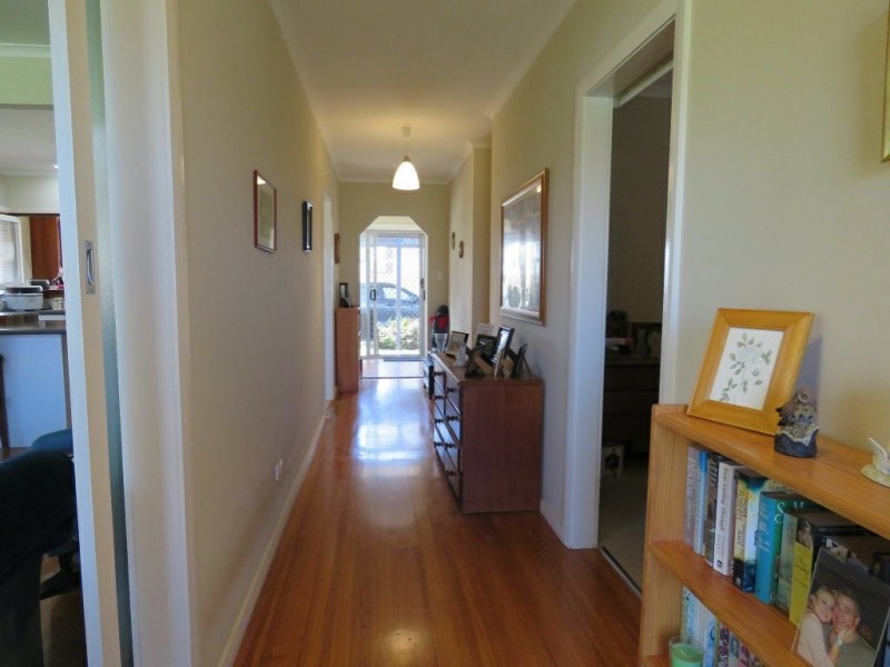 9 Milton Avenue, Paynesville VIC 3880