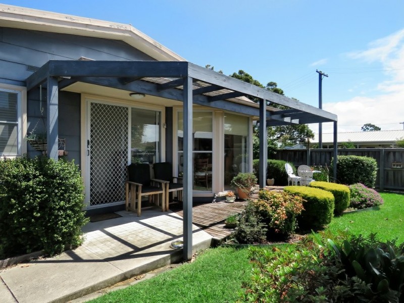 9 Milton Avenue, Paynesville VIC 3880