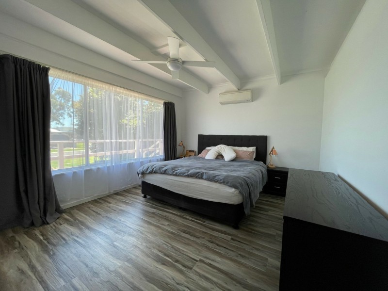 4 Government Road, Paynesville VIC 3880