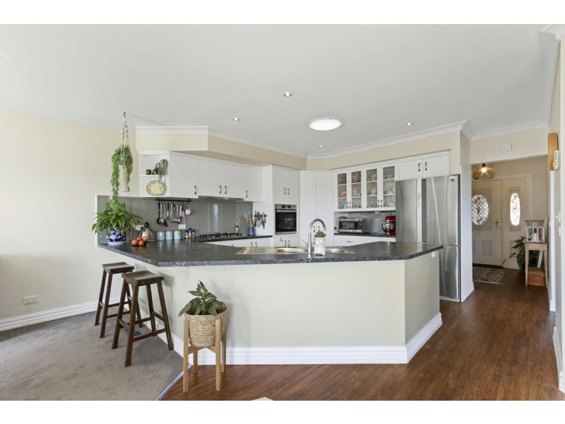 6 Midway Avenue, Newlands Arm VIC 3875