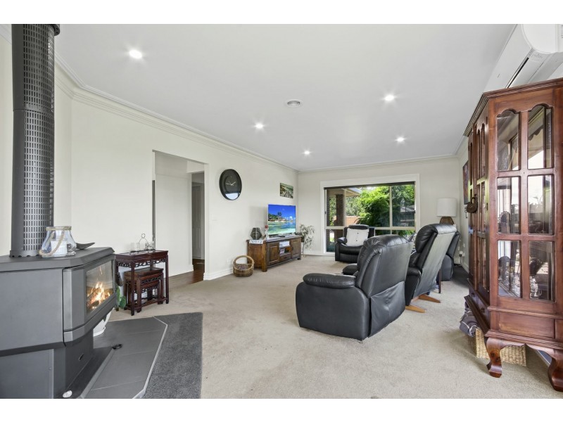 6 Midway Avenue, Newlands Arm VIC 3875
