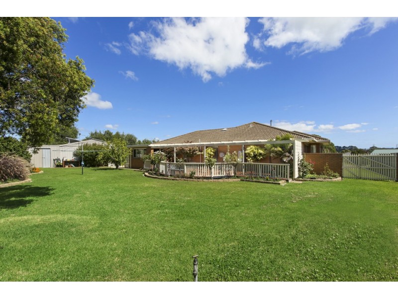 6 Midway Avenue, Newlands Arm VIC 3875