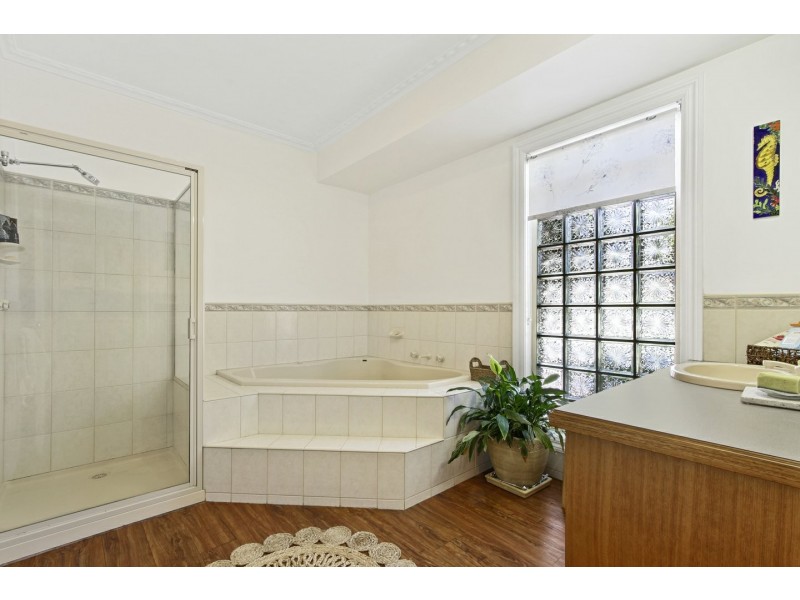 6 Midway Avenue, Newlands Arm VIC 3875