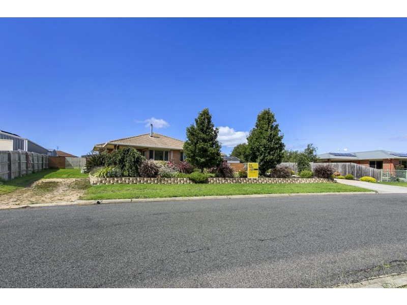 6 Midway Avenue, Newlands Arm VIC 3875