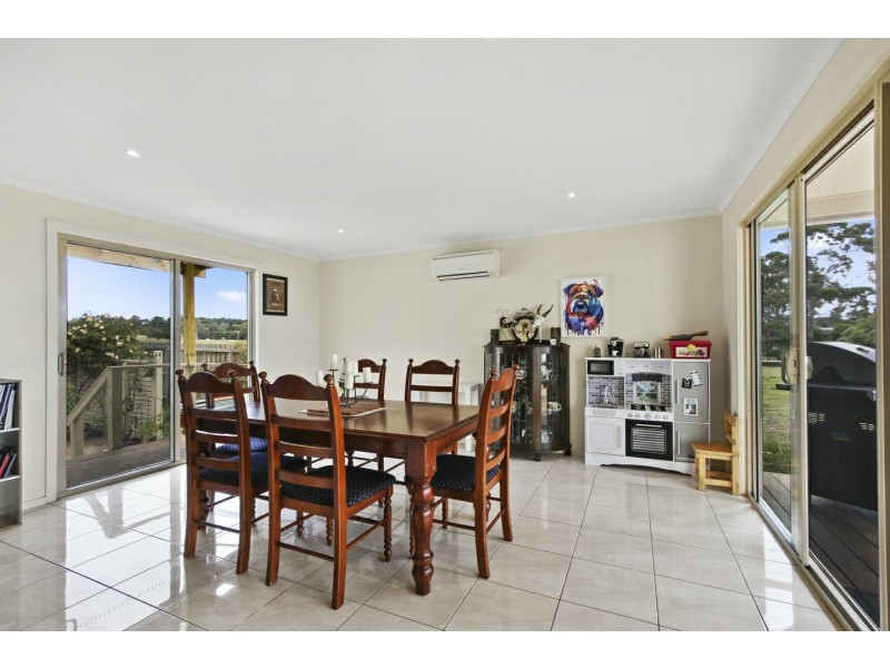 160 Bay Road, Eagle Point VIC 3878