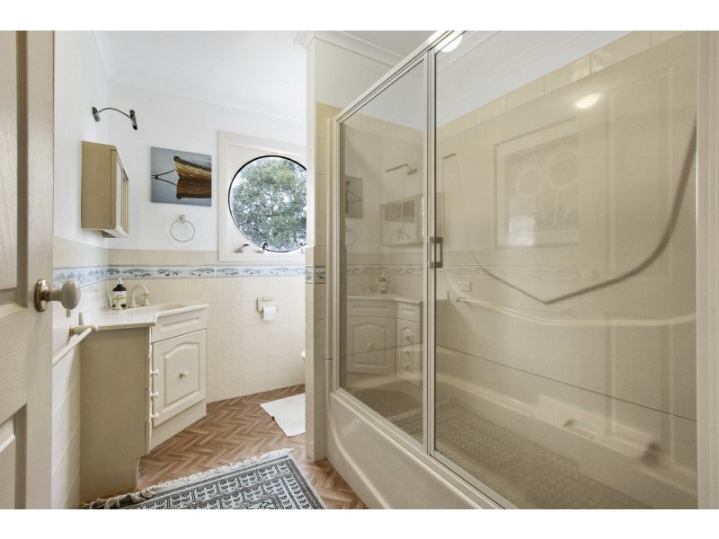 49 Western Boulevard, Raymond Island VIC 3880