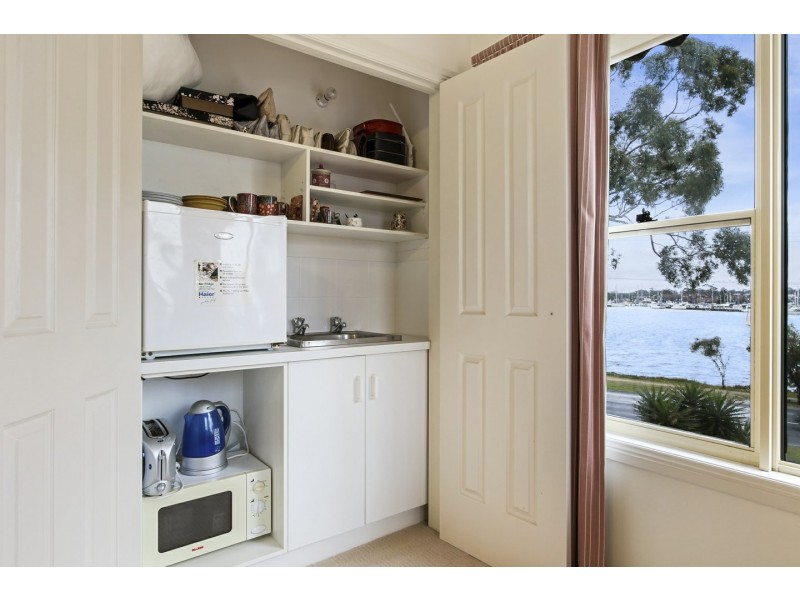 49 Western Boulevard, Raymond Island VIC 3880