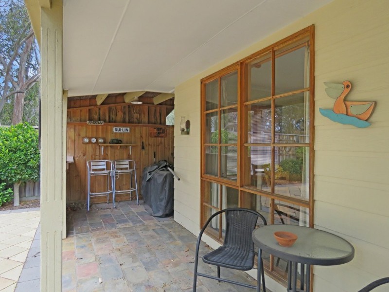 56 Tenth Avenue, Raymond Island VIC 3880