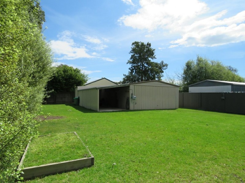 56 Tenth Avenue, Raymond Island VIC 3880