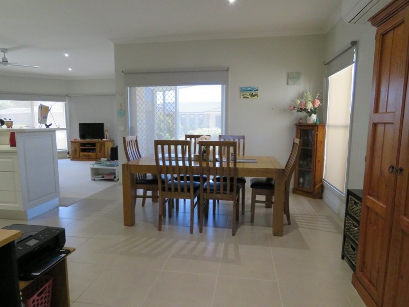 2 Eaton Place, Paynesville VIC 3880