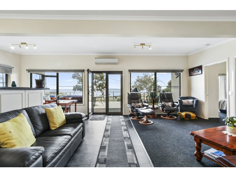 205 Western Boulevard, Raymond Island VIC 3880