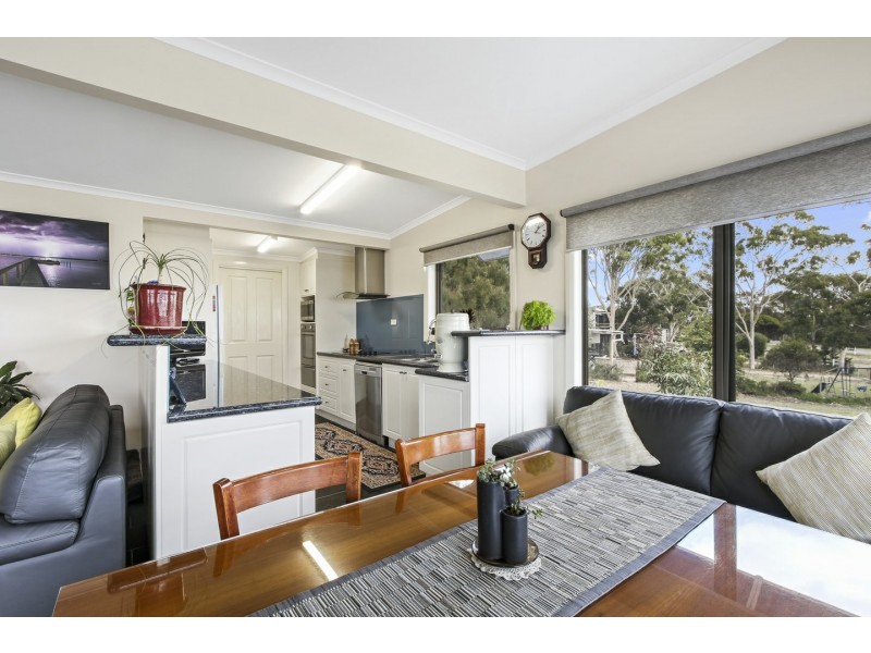 205 Western Boulevard, Raymond Island VIC 3880