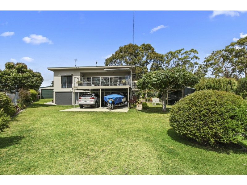 205 Western Boulevard, Raymond Island VIC 3880