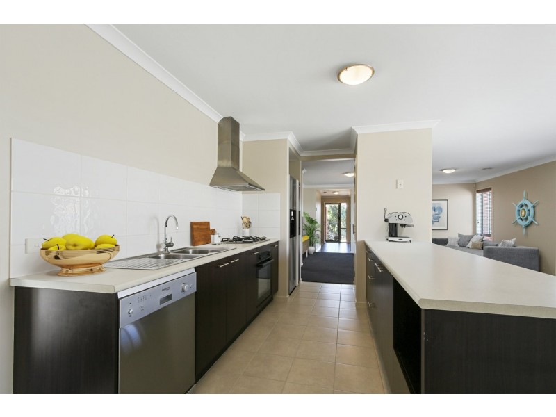 14 Ah Yee Place, Paynesville VIC 3880