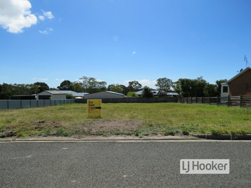 21 A & B Village Fair Drive, Newlands Arm VIC 3875