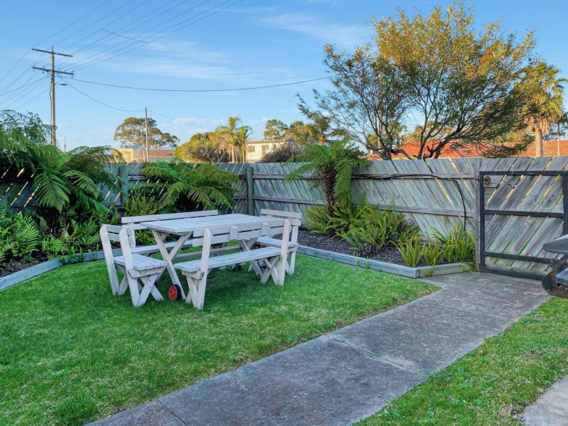 30 Bay Road, Eagle Point VIC 3878