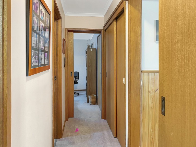 30 Bay Road, Eagle Point VIC 3878