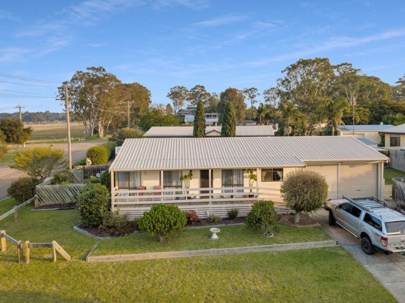 30 Bay Road, Eagle Point VIC 3878