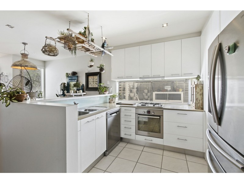 8/15 Mitchell Street, Paynesville VIC 3880