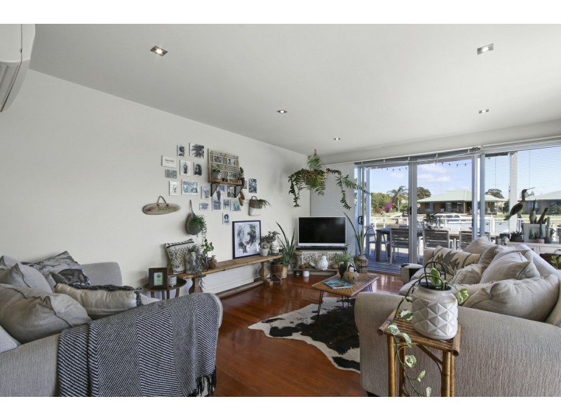 8/15 Mitchell Street, Paynesville VIC 3880