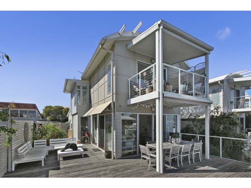 8/15 Mitchell Street, Paynesville VIC 3880