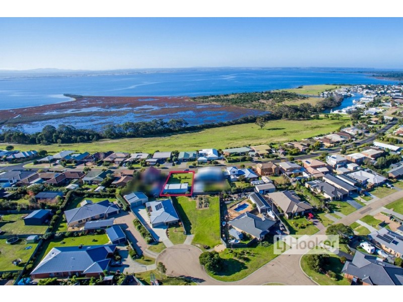 41 Fullarton Drive, Paynesville VIC 3880