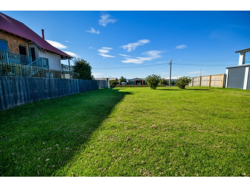 41 Fullarton Drive, Paynesville VIC 3880