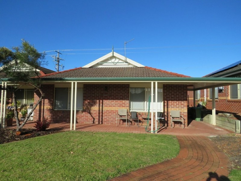 Villa 7/1-5 Canal Road, Paynesville VIC 3880
