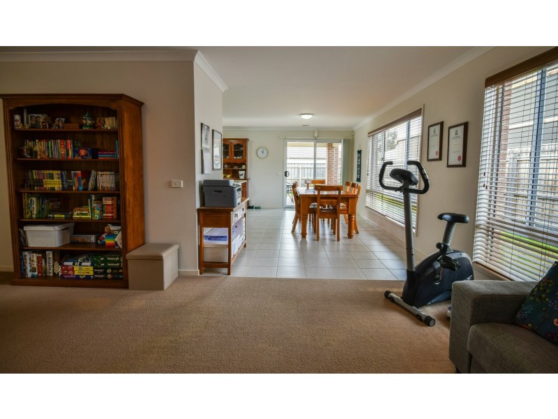 7 Jim Way, Paynesville VIC 3880