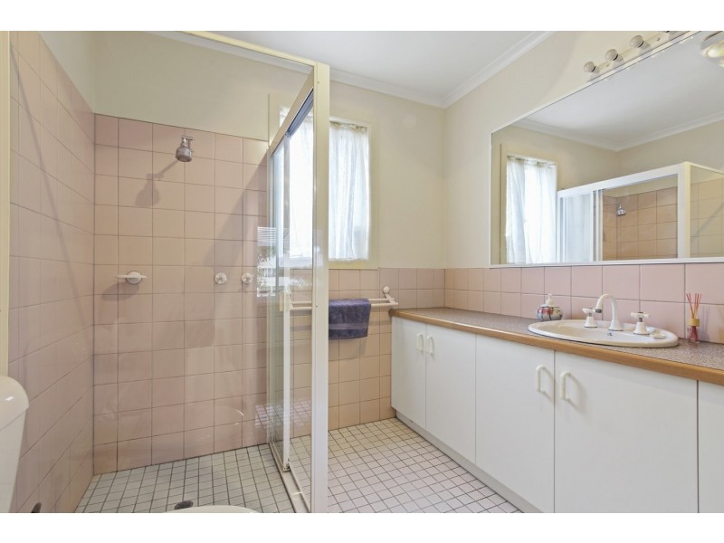 7 Waterloo Court, Paynesville VIC 3880