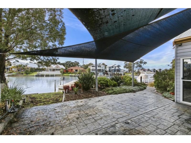 7 Waterloo Court, Paynesville VIC 3880