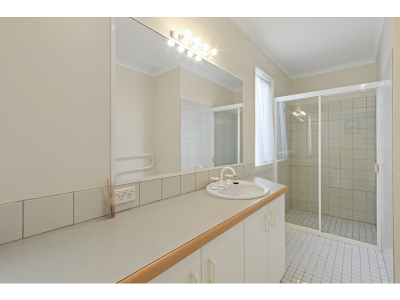 7 Waterloo Court, Paynesville VIC 3880