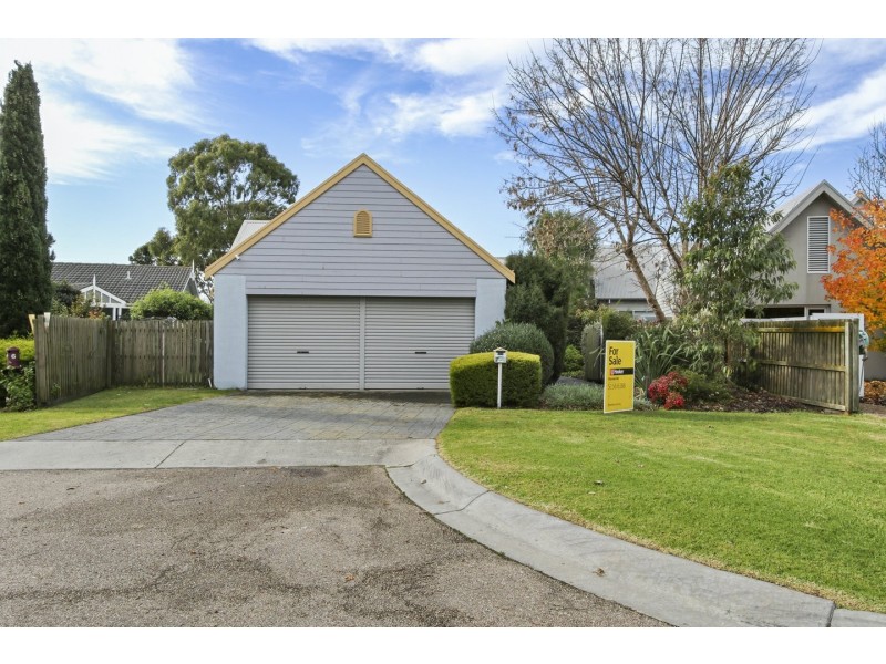 7 Waterloo Court, Paynesville VIC 3880