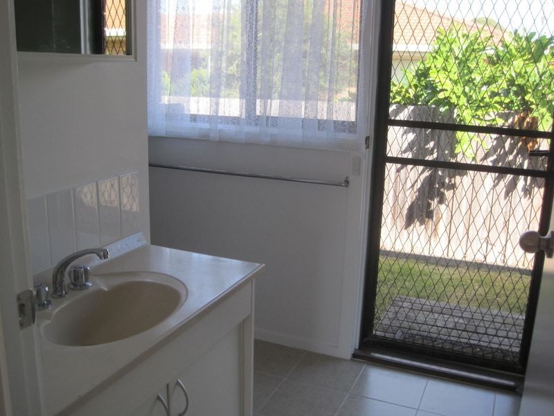 Unit 2/16 Wellington Street, Paynesville VIC 3880