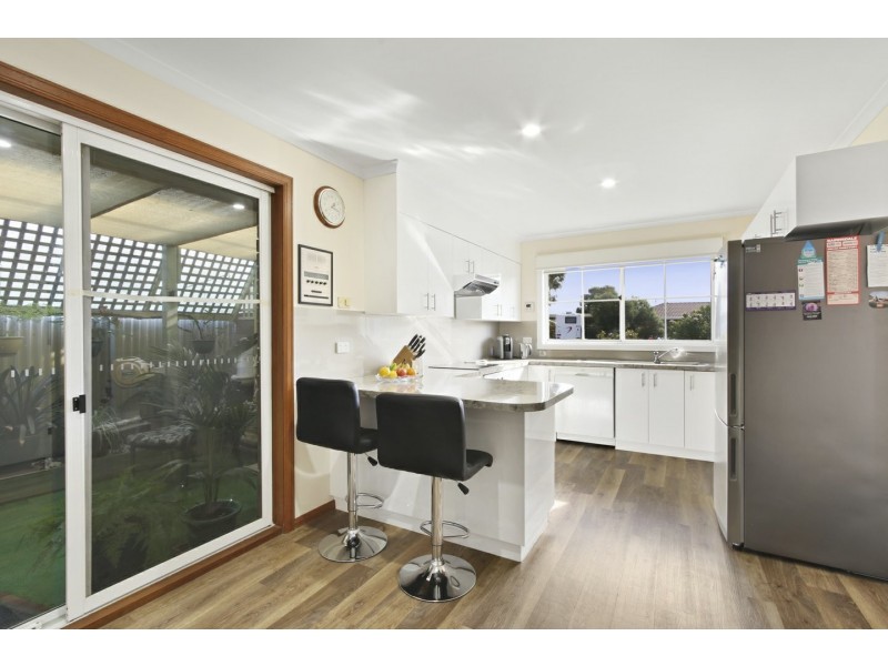 Unit 1/30 Queen Street, Paynesville VIC 3880