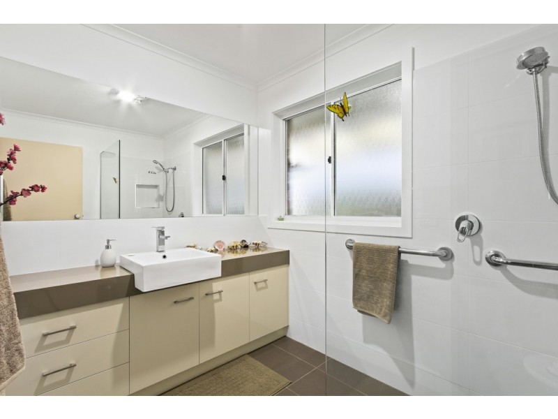 Unit 1/30 Queen Street, Paynesville VIC 3880