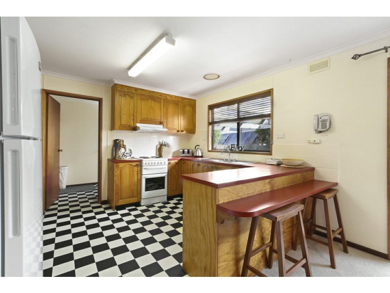 53 School Road, Eagle Point VIC 3878