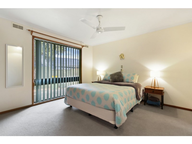 53 School Road, Eagle Point VIC 3878