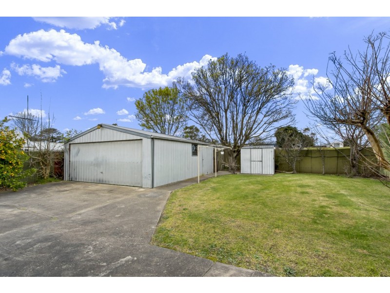 53 School Road, Eagle Point VIC 3878