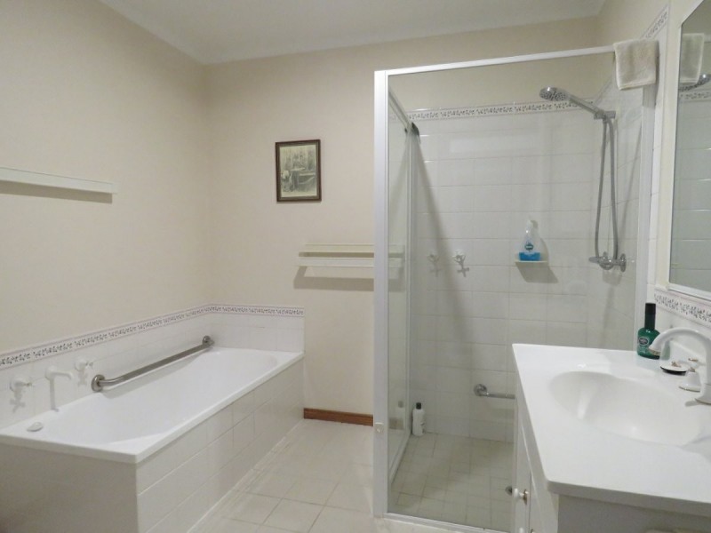 Villa 7/1-5 Canal Road, Paynesville VIC 3880
