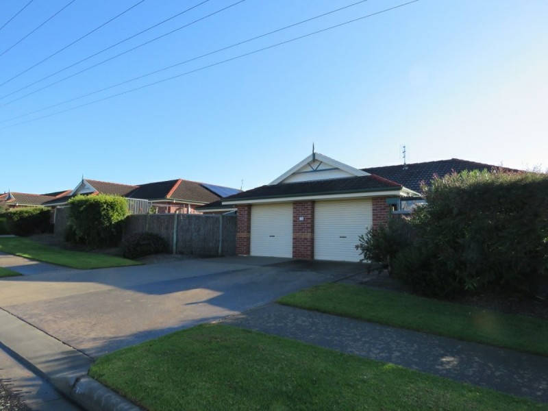 Villa 7/1-5 Canal Road, Paynesville VIC 3880