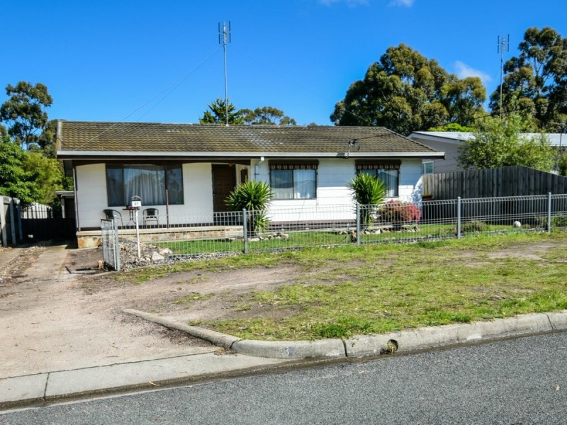37 Vaughan Street, Paynesville VIC 3880